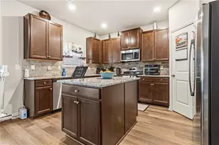 210 Kestrel Cir, Covington, GA 30014 - Photo 12