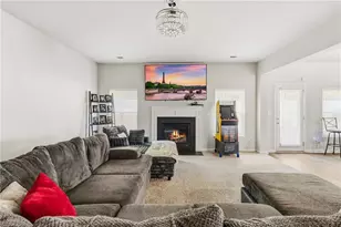 210 Kestrel Cir, Covington, GA 30014 - Photo 8