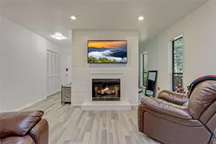 205 Woodcliff Dr, Sandy Springs, GA 30350 - Photo 4