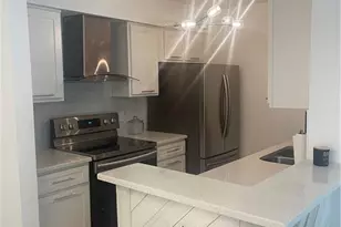 24208 Plantation Dr NE, Atlanta, GA 30324 - Photo 8