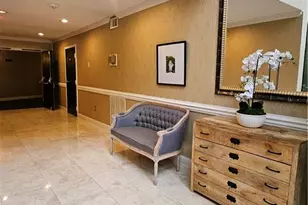 24208 Plantation Dr NE, Atlanta, GA 30324 - Photo 2