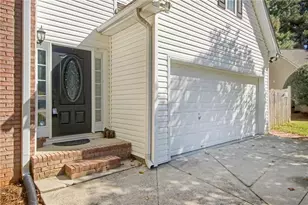 957 Keldron Ct, Lawrenceville, GA 30045 - Photo 2