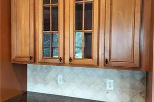 6437 Blue Water Dr, Buford, GA 30518 - Photo 6