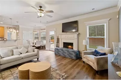 200 Birchwood Drive, Loganville, GA 30052 - Photo 10