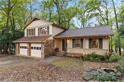 2837 Rosemont Drive, Lawrenceville, GA 30044 - Photo 2