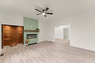 102 Barber Street, Commerce, GA 30529 - Photo 16