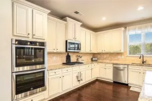 3217 Bowlin Dr, Fairburn, GA 30213 - Photo 10