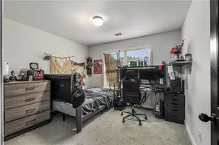 400 Autumn Bluff Dr, Lawrenceville, GA 30044 - Photo 20