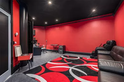 1050 Bedford Gardens Drive, Johns Creek, GA 30022 - Photo 34