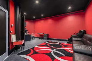 1050 Bedford Gardens Dr, Johns Creek, GA 30022 - Photo 34