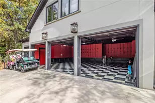 1050 Bedford Gardens Dr, Johns Creek, GA 30022 - Photo 46