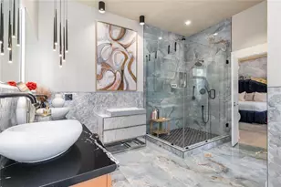 1050 Bedford Gardens Dr, Johns Creek, GA 30022 - Photo 16