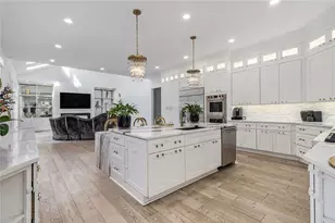 1050 Bedford Gardens Dr, Johns Creek, GA 30022 - Photo 8