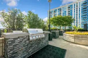 250 Pharr Rd NE, Atlanta, GA 30305 - Photo 34