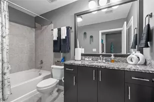 250 Pharr Rd NE, Atlanta, GA 30305 - Photo 18