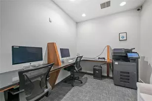 250 Pharr Rd NE, Atlanta, GA 30305 - Photo 28