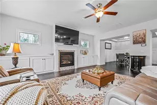 3675 Summerpoint Crossing, Cumming, GA 30028 - Photo 2