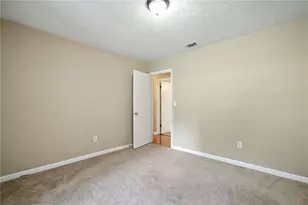 3045 Wildflower Ln, Snellville, GA 30039 - Photo 16