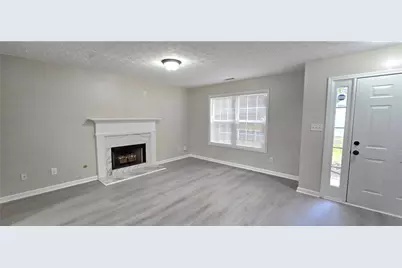 610 James Ridge Dr, Lawrenceville, GA 30045 - Photo 4