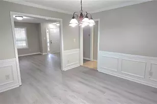 610 James Ridge Dr, Lawrenceville, GA 30045 - Photo 8