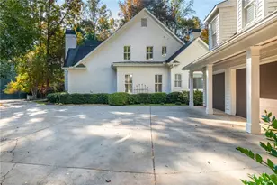 4150 Chimney Heights NE, Roswell, GA 30075 - Photo 4