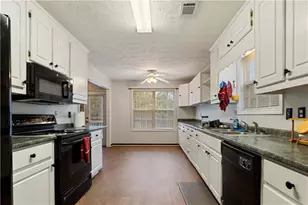 376 Cattlemans Cir, McDonough, GA 30252 - Photo 6