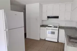 105 Anne St, Hampton, GA 30228 - Photo 2