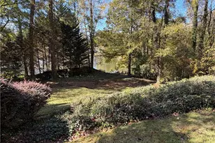 1040 Wordsworth Dr, Roswell, GA 30075 - Photo 4