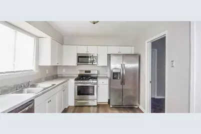 9409 Forest Knoll Drive, Jonesboro, GA 30238 - Photo 2