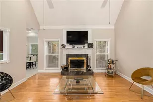 304 Harbour Shores Dr, Jackson, GA 30233 - Photo 8