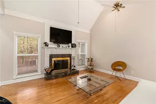 304 Harbour Shores Dr, Jackson, GA 30233 - Photo 4