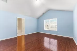 3923 Snipes Ct, Lilburn, GA 30047 - Photo 14