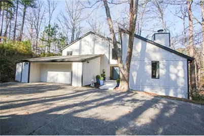 4830 Rebel Trail NW, Sandy Springs, GA 30327 - Photo 2