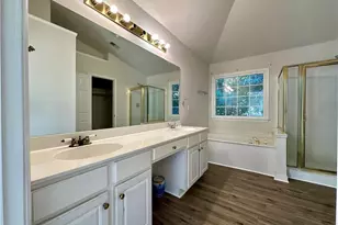 355 Bordeaux Ct SW, Atlanta, GA 30331 - Photo 8