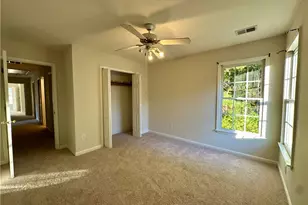 355 Bordeaux Ct SW, Atlanta, GA 30331 - Photo 4