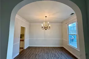 355 Bordeaux Ct SW, Atlanta, GA 30331 - Photo 2