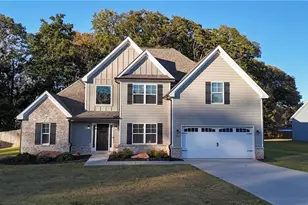 385 Finch Lndg Rd, Winder, GA 30680 - Photo 1