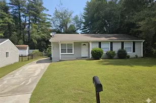 5330 Tracey Dr, Stone Mountain, GA 30088 - Photo 1