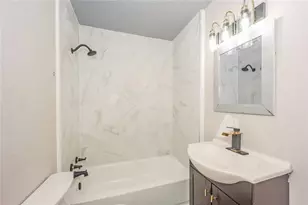 766 Cascade Dr, Forest Park, GA 30297 - Photo 16