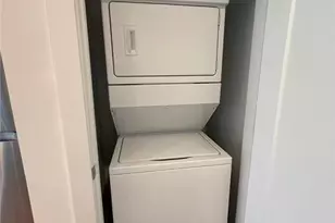 525 Parkway Dr NE, Atlanta, GA 30354 - Photo 8