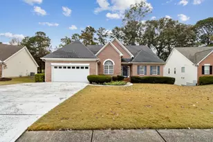 2422 Oak Bluff Dr, Dacula, GA 30019 - Photo 2