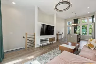 469 Parkway Dr N, Atlanta, GA 30308 - Photo 6