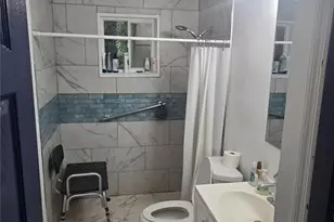 3226 Cloverhurst Dr, East Point, GA 30344 - Photo 6