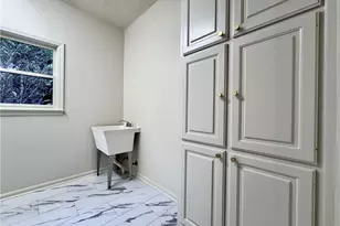 1210 Lancelot Ct, Loganville, GA 30052 - Photo 20