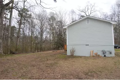 3227 Hilltop Circle, Gainesville, GA 30506 - Photo 16