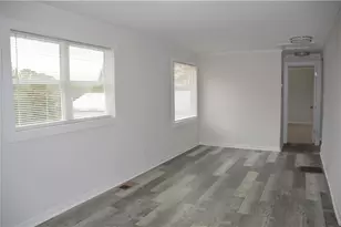 3227 Hilltop Cir, Gainesville, GA 30506 - Photo 6