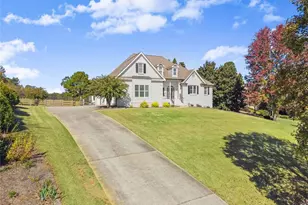 410 Providence Club Dr, Monroe, GA 30656 - Photo 6