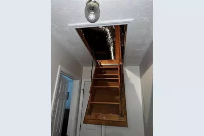 717 Conisburgh Court, Stone Mountain, GA 30087 - Photo 20