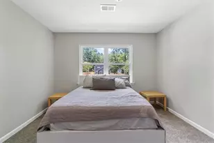 1701 Hawthorne, Atlanta, GA 30337 - Photo 10