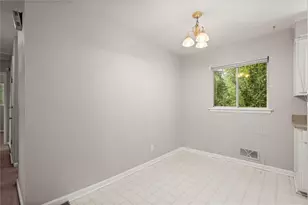 422 Afton Dr, Roswell, GA 30075 - Photo 18